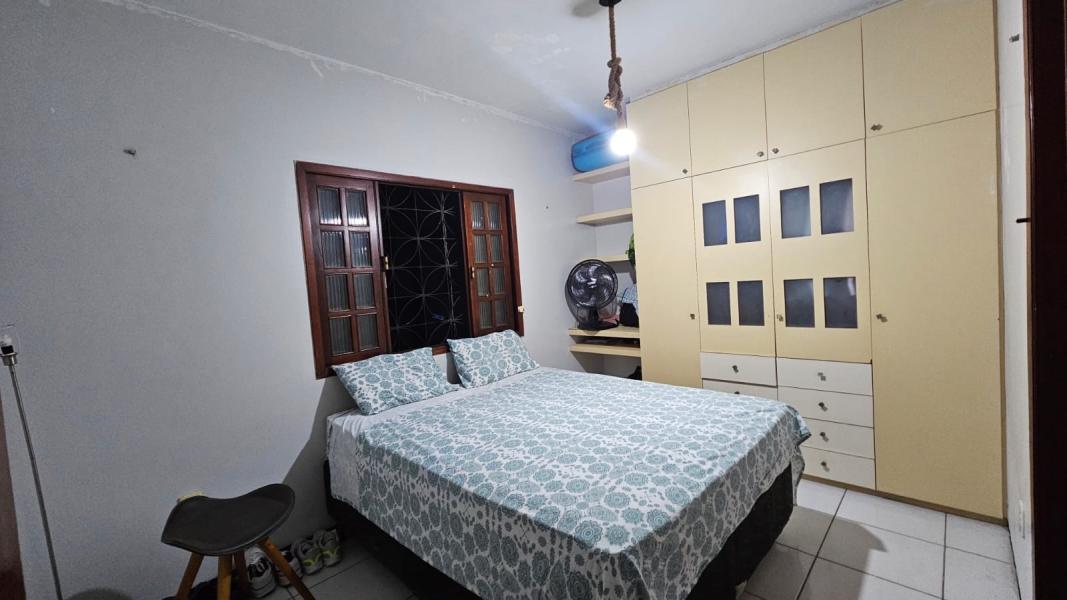 Imagem 3 da galeria do anúncio: SUITE - QUARTO CONFORTÁVEL COM BANHEIRO E MOBILIADO