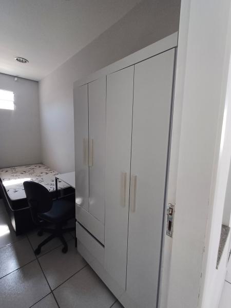 Imagem 13 da galeria do anúncio: República Espaço Jovem - FEMININA